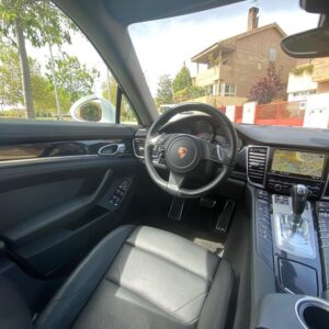 Alquiler de porsche panamera diesel