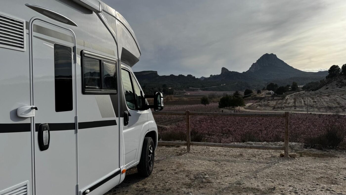 cuando visitar las floraciones de cieza en autocaravana