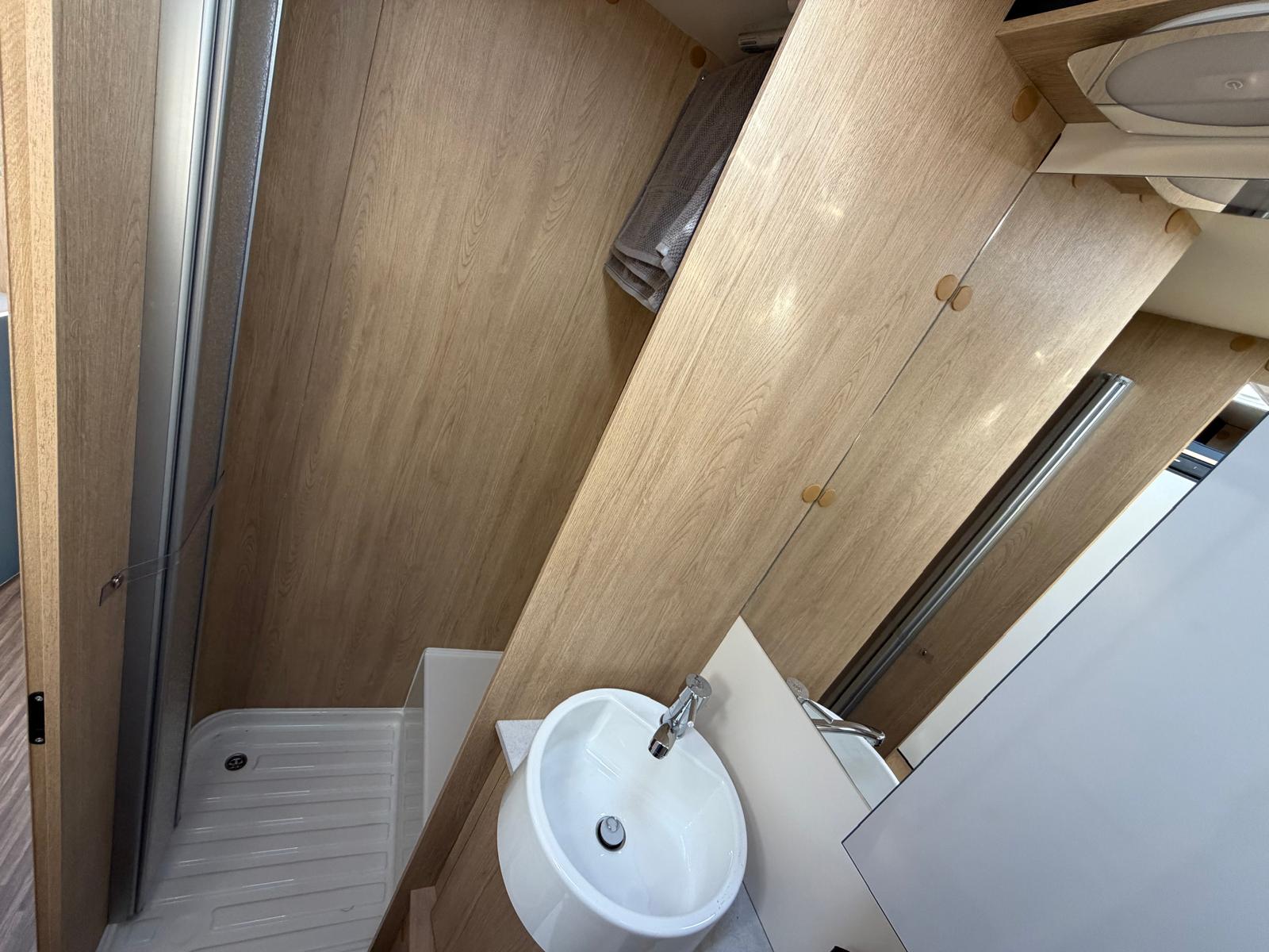 Alquiler Autocaravana CI HORON 95 XT