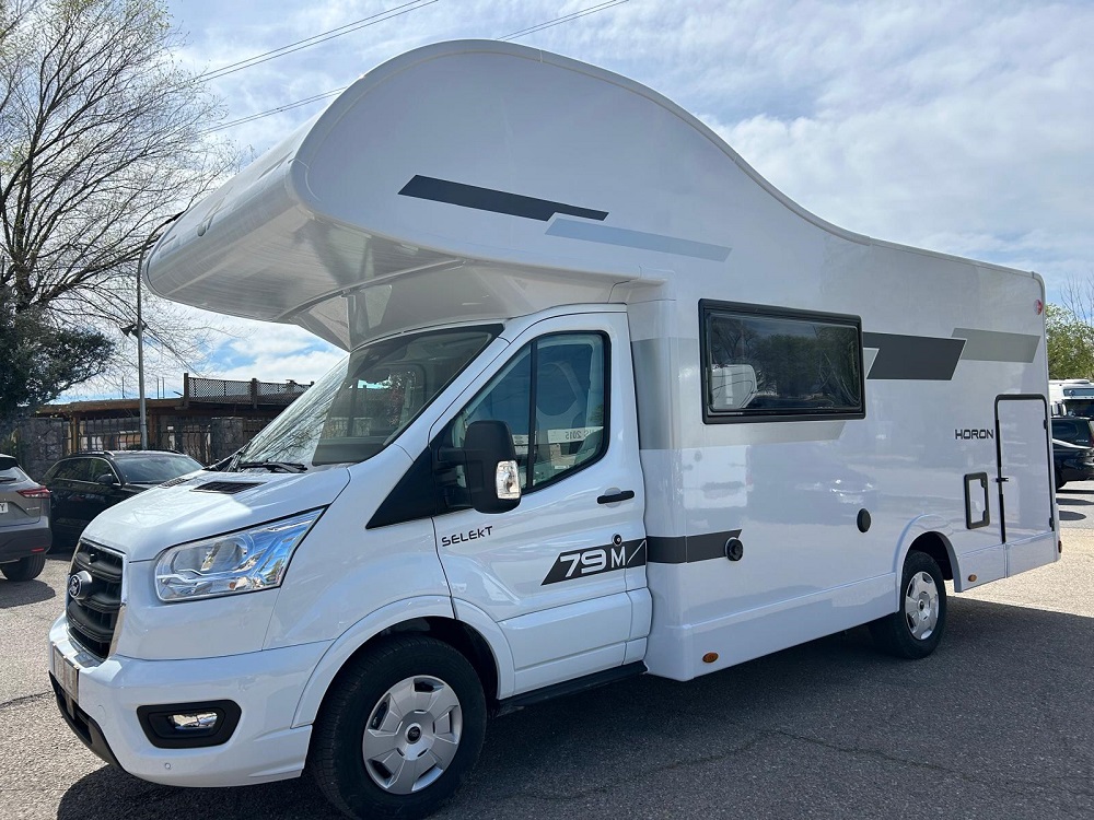 Alquiler de Autocaravana hasta 6 plazas Ci HORON 79M 165cv cambio automático